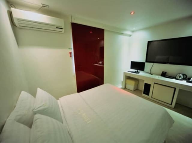 Double Room, Jetted Tub