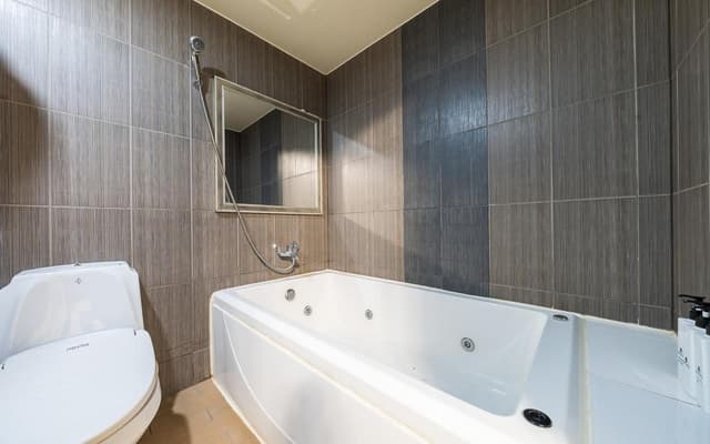 Couple Room - 2 PCs Included