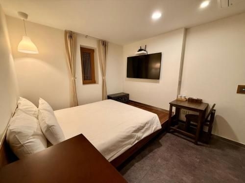 โฮเทล เฟิร์สท์สเตย์ ฮงแด (Hotel Firststay Hongdae)3