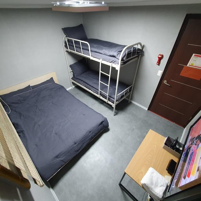 Triple Room