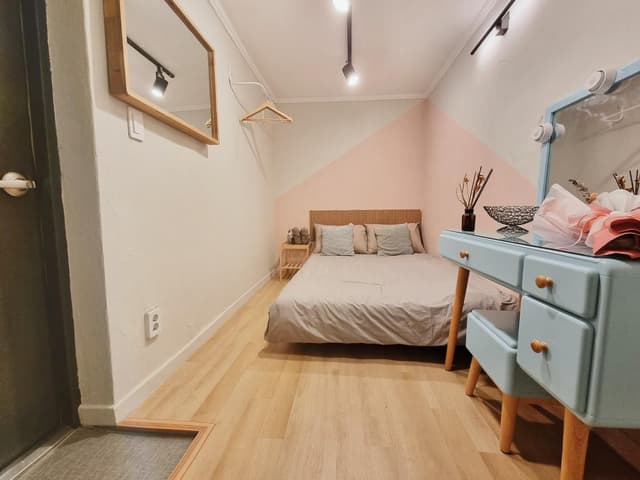 Double Room A - Non-Smoking