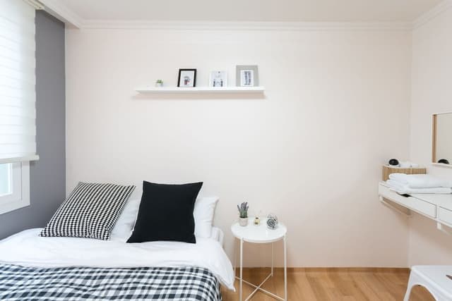 Basic Double Room (Shared Bathroom)