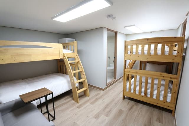 Quadruple Room (Private Bathroom)
