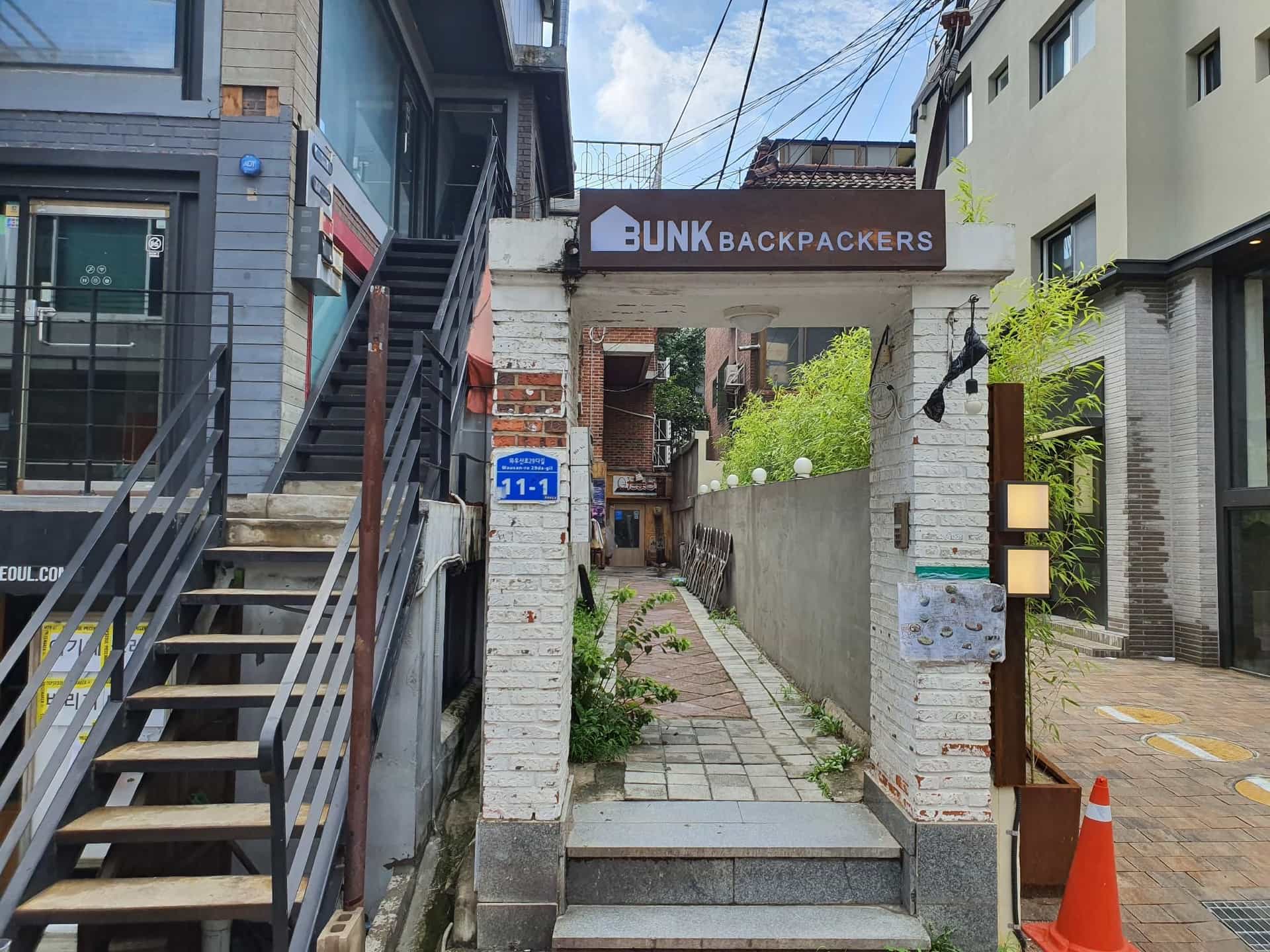 Bunk Backpackers Guesthouse