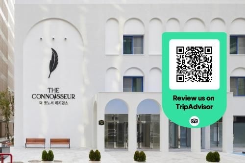 เดอะ คอนนอสเซอร์ เรสซิเดนซ์ (The Connoisseur Residence Hotel)3