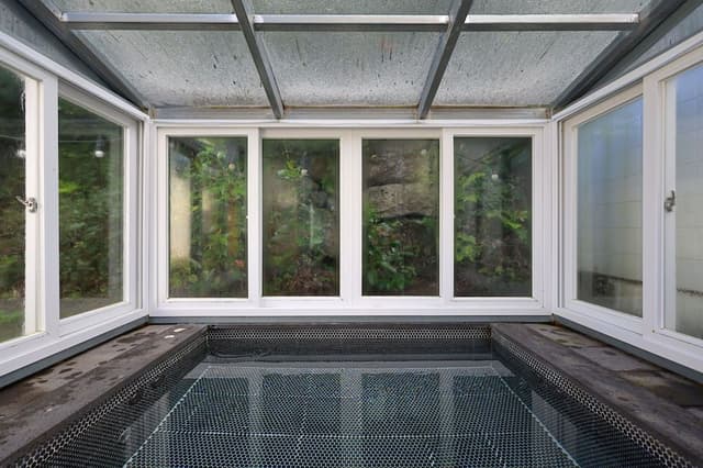 Deluxe Garden Mini Pool