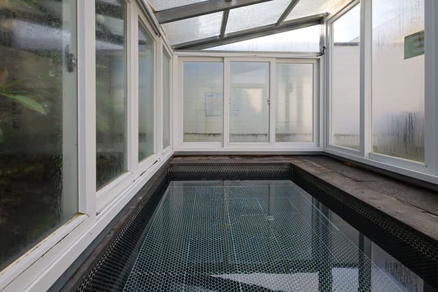 Deluxe Garden Mini Pool
