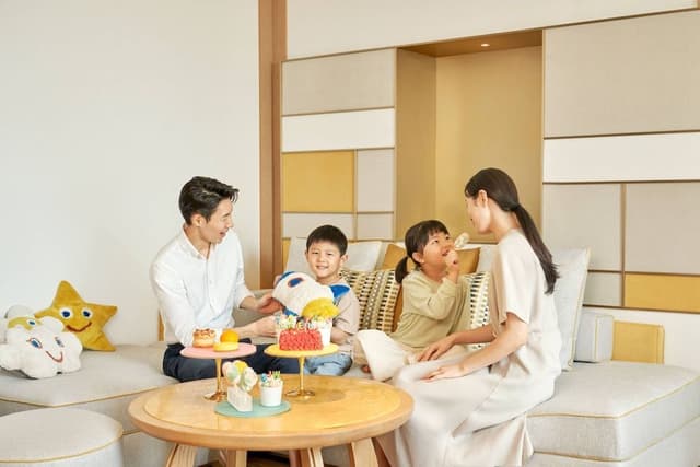 Family Suite, 2 Bedrooms, Balcony (Oceanfront)