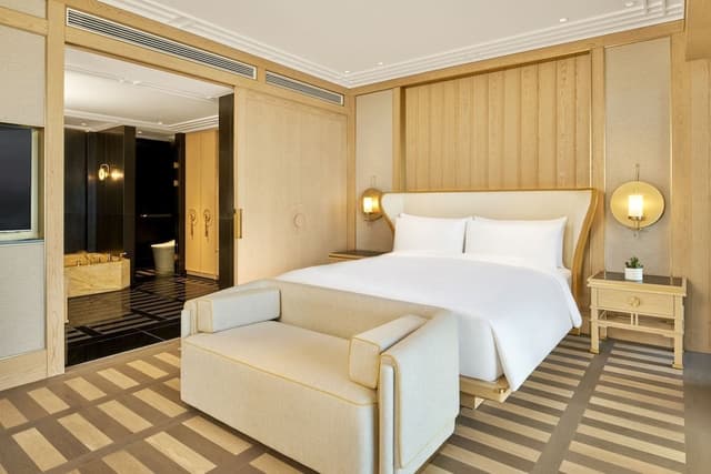 Suite, 1 Bedroom, Ocean View (Balcony)