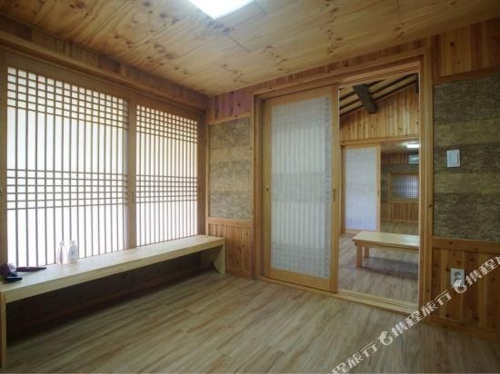 ชานส์เฮาส์เพนชั่น (Chan's House Pension)1