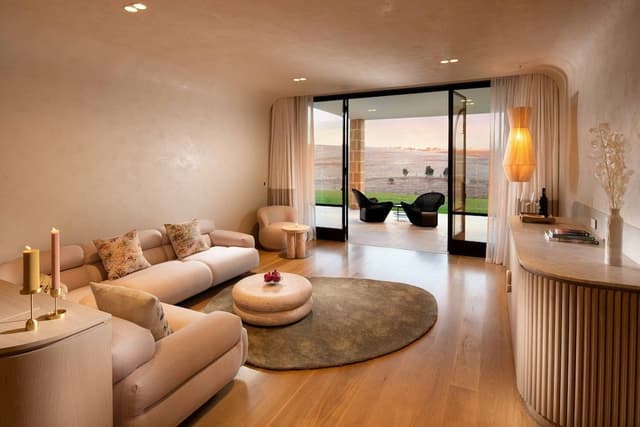 Valley View Suite