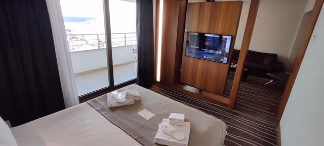 Deluxe Bosphorus Suite Balcony Room