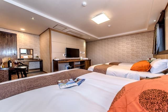 Family Suite