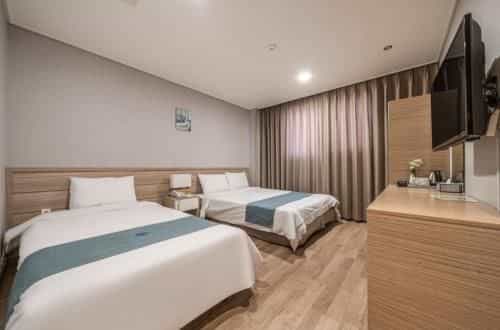 โรงแรมบลูเมาน์เท็น โรงแรมบลูเมาน์เท็น