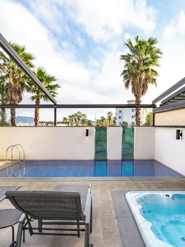 Pool Villa - With Pool Access