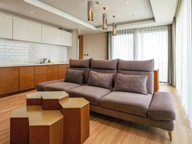 Penthouse - With Pool Access
