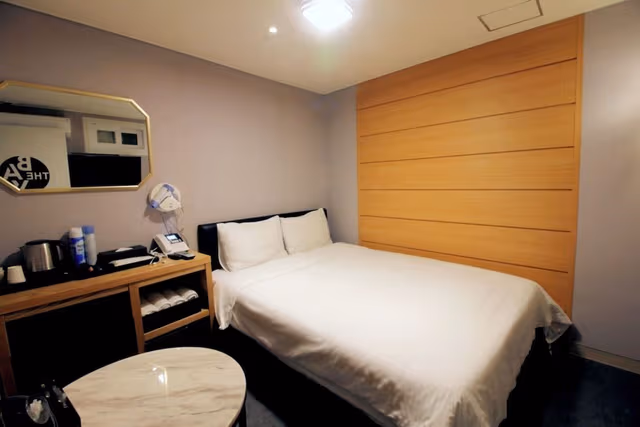 Basic Single Room