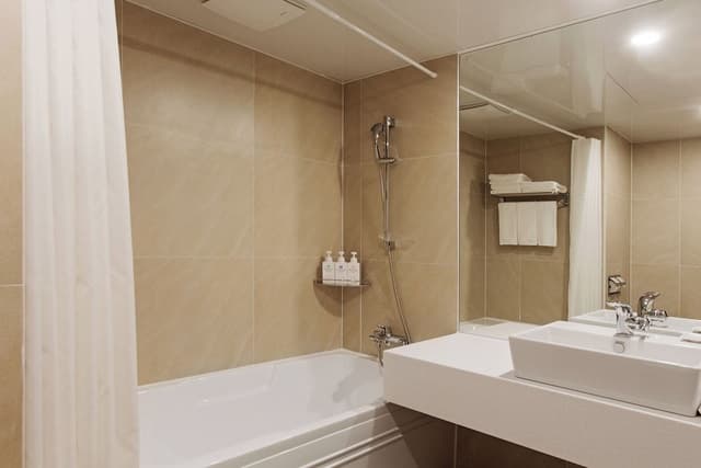 Deluxe Family Room, Harbor View