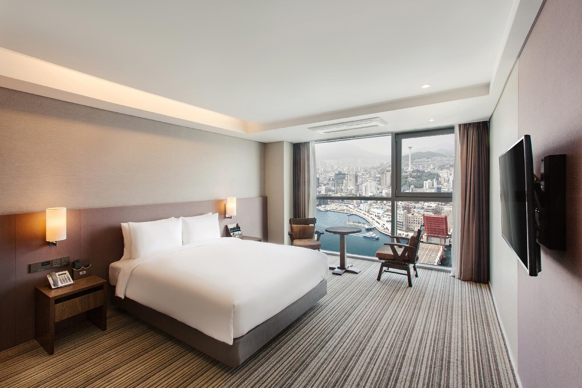 โรงแรมอเดลา ปูซาน (Hotel Adela Busan)1