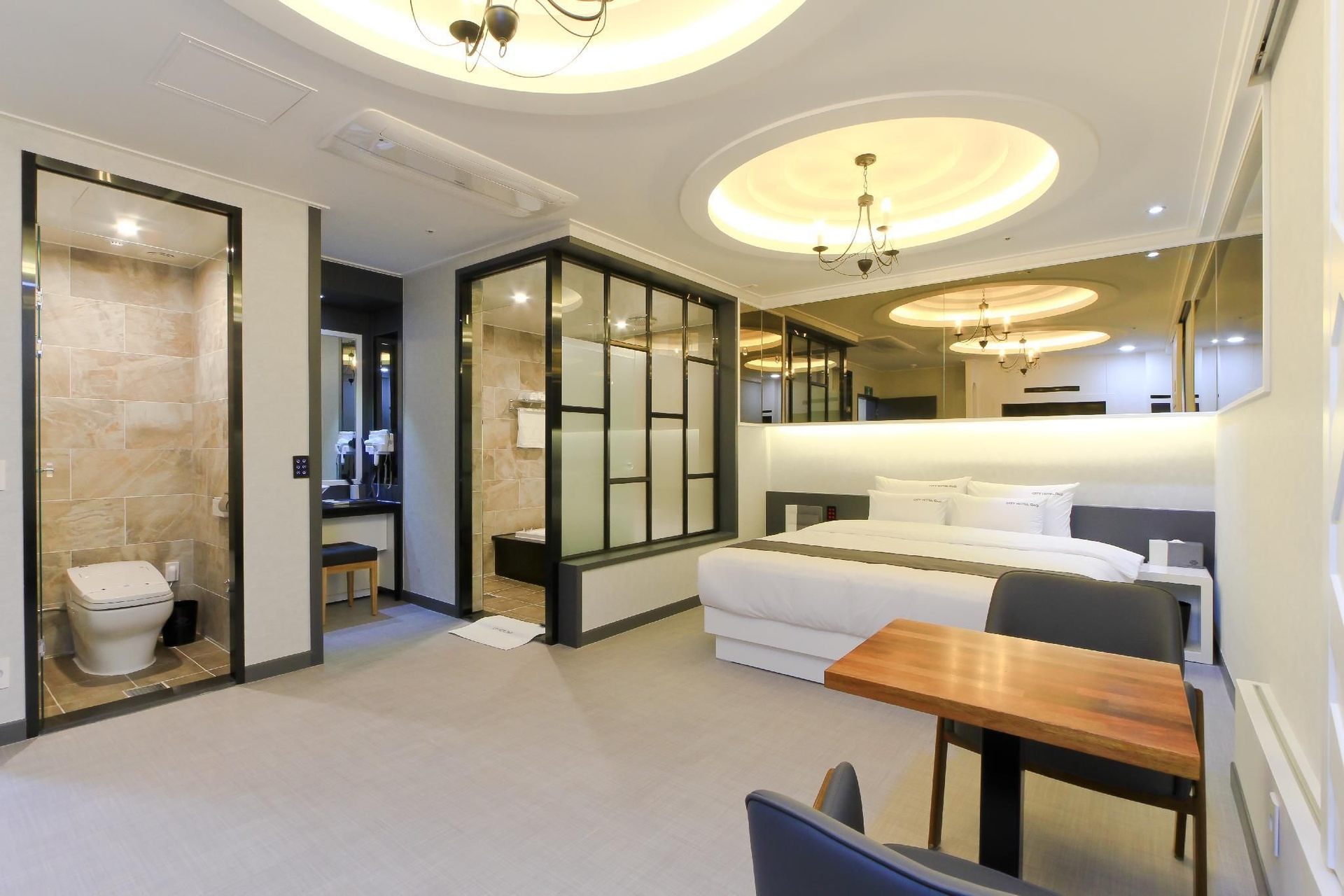ซิตี้ โฮเต็ล จีแอนด์จี (City Hotel G&G)2
