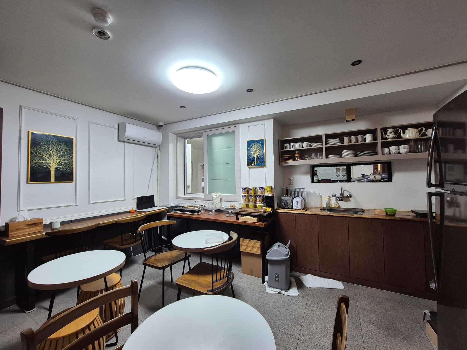 โรงแรมแบนด์ โรงแรมแบนด์