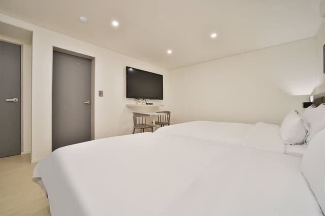 Premier Twin Room