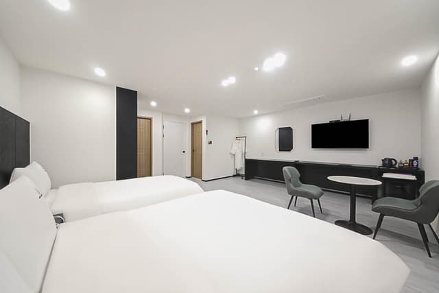 VIP Twin Room