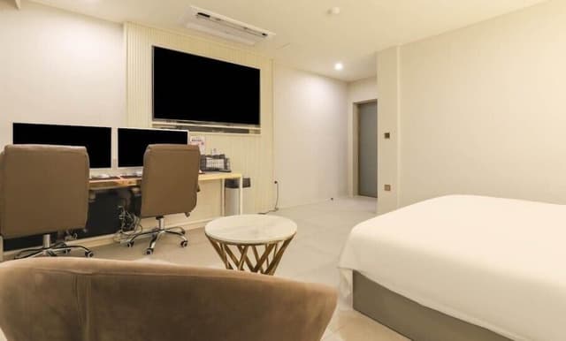 Premium Double Room, City View