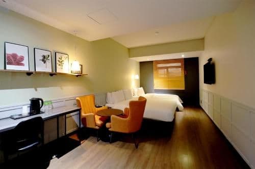 Twin Room - Non-Smoking