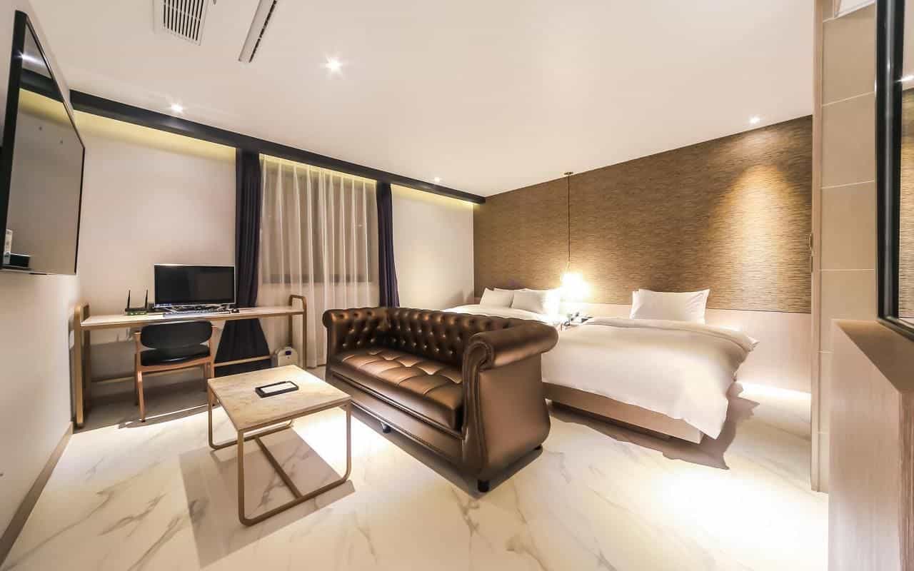 โรงแรมฮาวด์ ซอมยอน บอมชอน โรงแรมฮาวด์ ซอมยอน บอมชอน