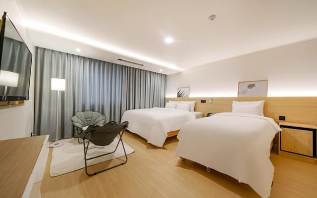 Twin Room