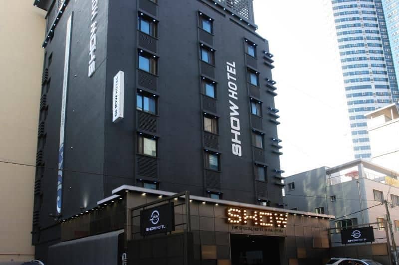 Show Hotel Show Hotel