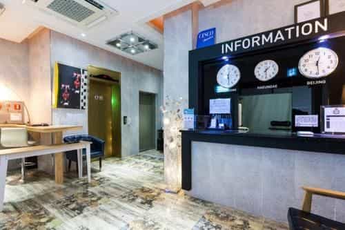 โรงแรมโชว์ โรงแรมโชว์