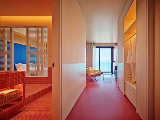 The coolest oceanview executive family king terrace