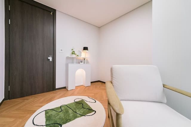 Family Three Rooms G