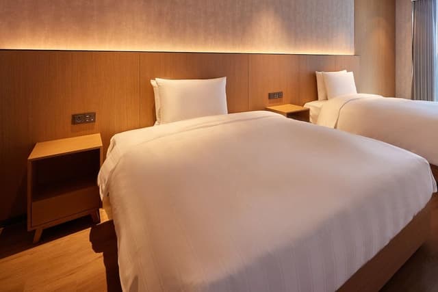 Family Twin Room (Standard)