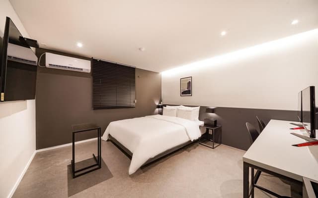 2PC Room - Netflix