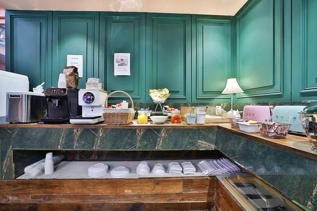 Deluxe Breakfast PKG