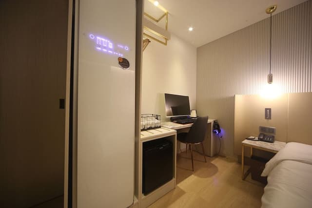 Royal Double Room (With Styler)