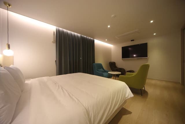 Royal Double Room (With Styler)