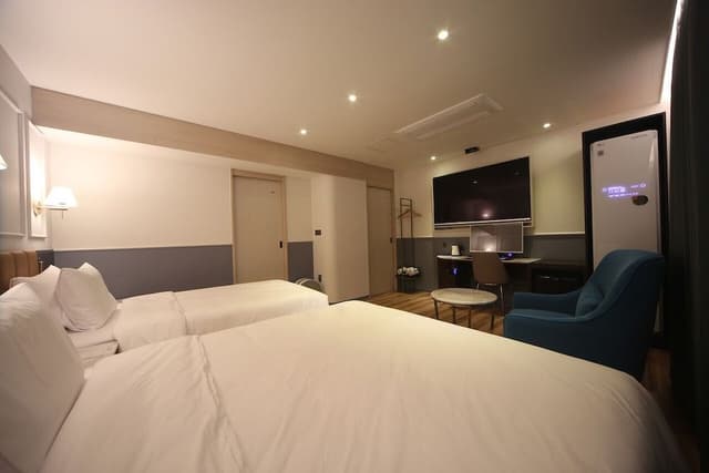 Superior Twin Room (With Styler)