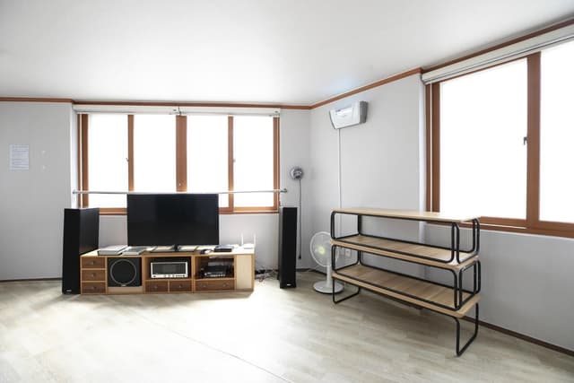 Room 201