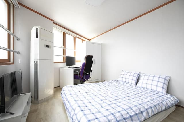 Room 501