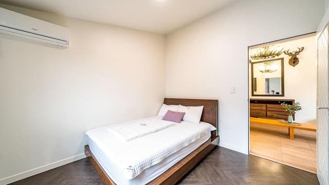 Basic Room, 2 Bedrooms (301)
