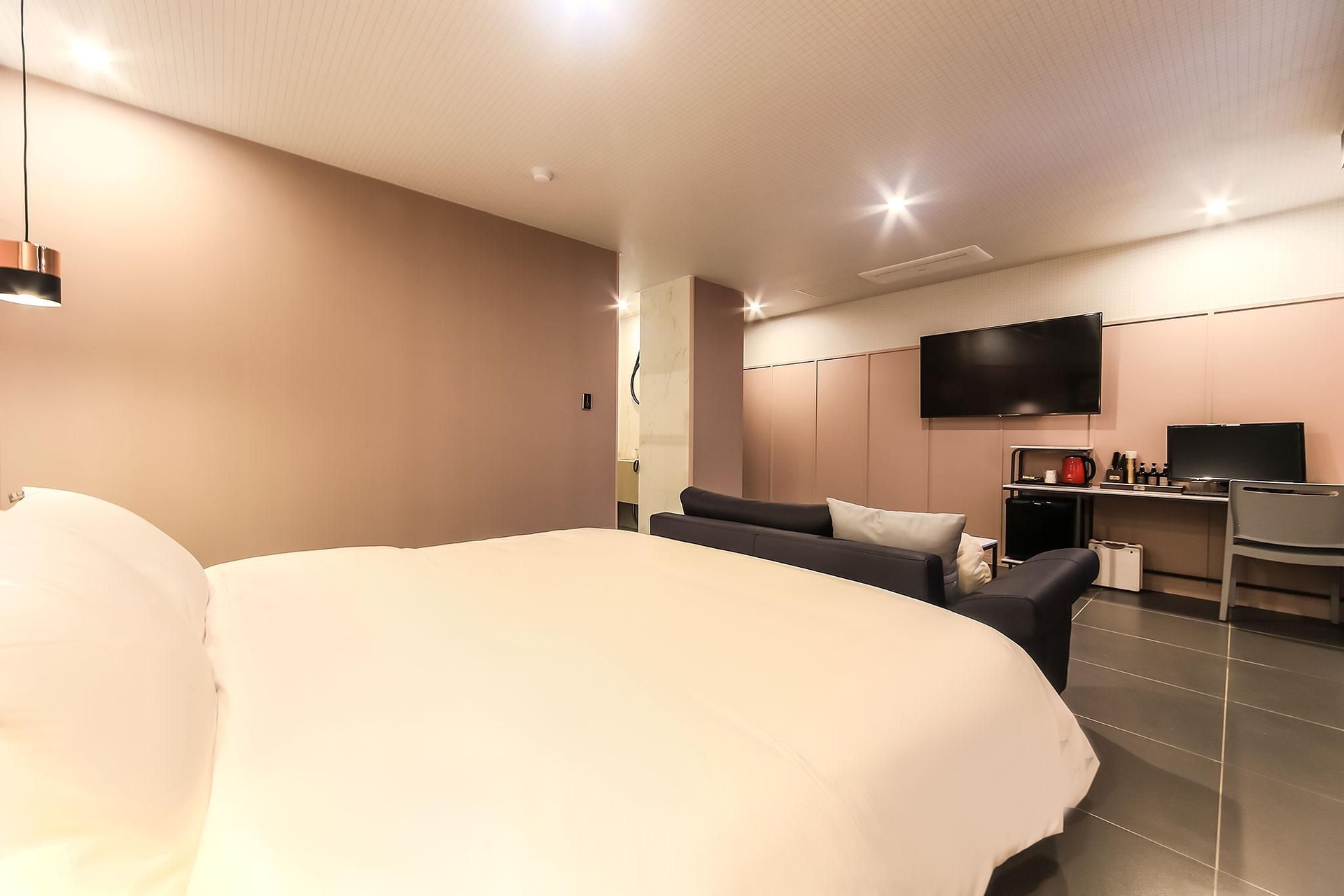 คูโพ บราวน์-ดอท โฮเทล (Gupo Brown-Dot Hotel)2
