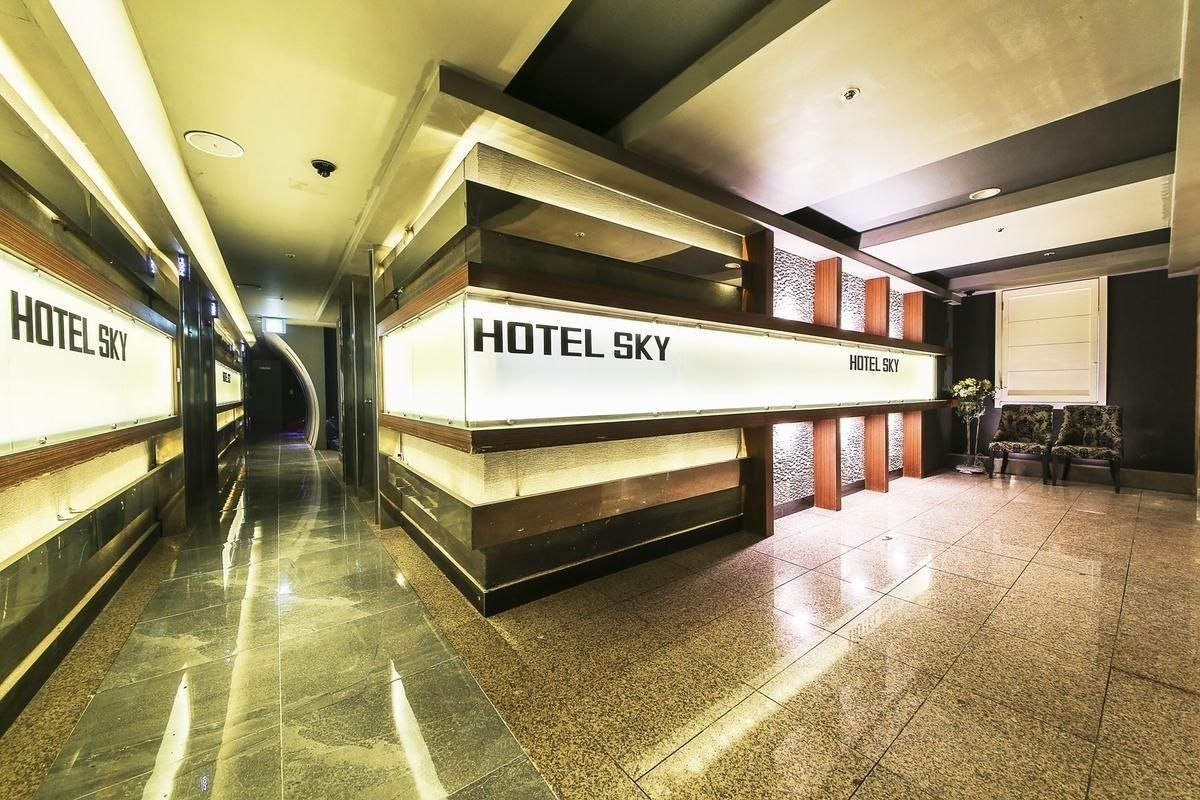 โรงแรมฮวามยองสกาย (Hwamyeong Sky Hotel)0