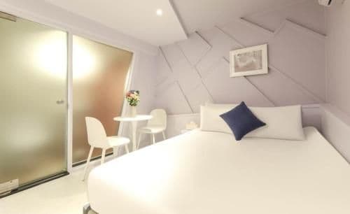 Deluxe Room with Shower