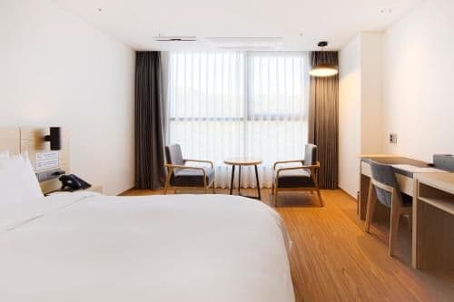 Double Room - Non-Smoking