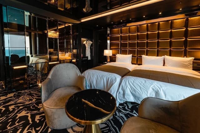 Premier Hinoki Suite