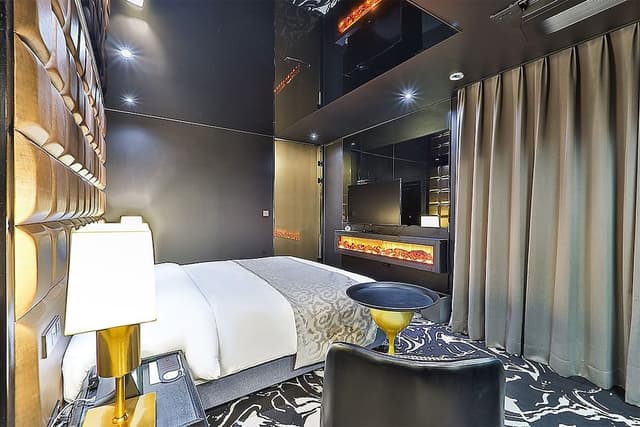 Hamilton Noble Suite